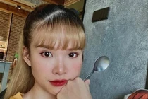 Khởi My khoe ảnh đi xăm tàn nhang khiến fan hoang mang