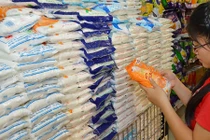 Đường bắp Trung Quốc tràn ngập, gây hại