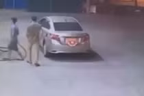 Video: Tài xế ô tô quỵt tiền đổ xăng ở Hà Nội