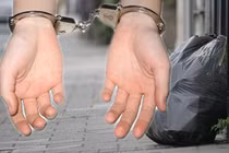 Video: Người cha Ấn Độ chi 3,5 tỷ đồng thuê sát thủ giết con rể