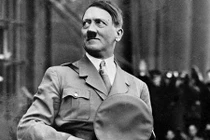 Trùm phát xít Hitler thoát chết nhờ... thời tiết xấu