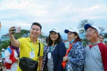 Du lịch không chờ "giải cứu", cần chinh phục khách Việt