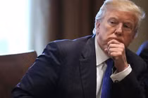 70 bác sĩ đòi kiểm tra sức khỏe thần kinh Tổng thống Donald Trump