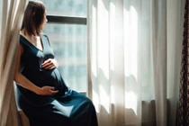 Vợ bầu lặn lội theo dõi chồng và câu chuyện chứng kiến phía sau