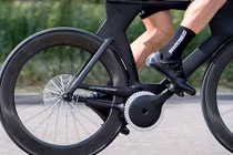 Video: Xe đạp không dùng xích hoạt động như thế nào?