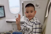 Quý tử 11 tuổi của hoa hậu Thùy Lâm phổng phao khó nhận ra