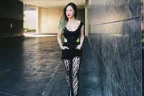 Đụng quần tất 6 triệu: Hương Tràm lùn 1 mẩu còn Tóc Tiên chất ngất