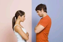 Chồng khốn đốn vì kỹ năng "chốn phòng the" của vợ