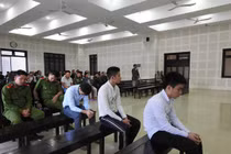 Bạn gái bị chọc ghẹo, nam thanh niên dùng dao đâm người tử vong