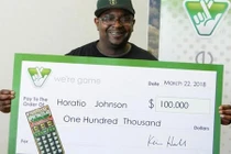 Trúng số hơn 2 tỷ nhờ ... tránh đèn đỏ