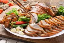 Video: Cách người Hàn Quốc làm chân giò heo hầm chắc thịt