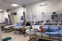 Say rượu về tát vợ, chồng bị bố vợ cho đàn em "xử đẹp" 