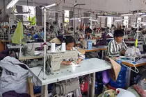 Nước mắt của nữ phạm nhân bất đắc dĩ làm mẹ