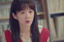 Bí mật không tưởng phát hiện trong tang lễ người yêu cũ của chồng 