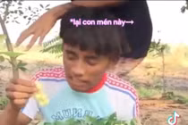 Cười ná thở thanh niên thích “rì viu” đồ ăn nhưng quên xem ngày đẹp