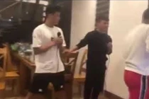 Video: Quang Hải "tìm lại bầu trời" cùng thủ môn Tiến Dũng đốn tim fan