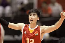 Tuyển thủ bóng chuyền cao 1,95 m nổi tiếng tại Trung Quốc