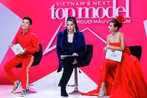 Nam Trung: "Một chiếc váy không thể đánh giá đàn ông hay đàn bà"