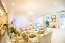 Ngắm biệt thự khủng của mỹ nhân ăn chay, gợi cảm bậc nhất châu Á