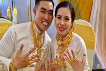 Cô dâu được chị gái tặng 49 cây vàng và 2,5 tỷ giờ ra sao?
