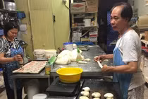 Chàng trai đi xe sang cứu vớt đời ông chủ Việt kiều ở trời Tây