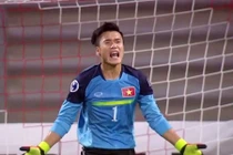 Ngọc Trinh và lời xin lỗi của thủ môn Bùi Tiến Dũng