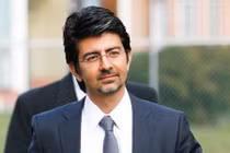 Những điều chưa biết về “ông trùm” eBay