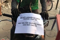 Chàng Grab khiến dân mạng vừa cười vừa thương với hành động này