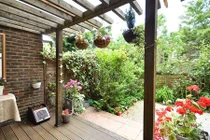 Bí mật của quý bà mặc đồ ngủ đến sàn khiêu vũ