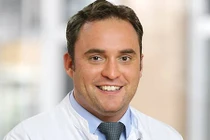 Bác sĩ biến thái bôi ma túy lên “cậu nhỏ” để người tình sung hơn