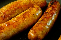 Cách làm xúc xích ngon tại nhà của người Thái Sơn La