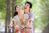 Liều mình "phân thân" vì trót "say nắng" đồng nghiệp của anh trai