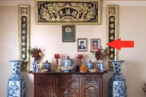 Ảnh thờ có 4 dấu hiệu bất thường: Gia chủ cẩn trọng tai ương