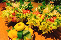 Đĩa hoa ngày rằm tiền triệu, dân Hà thành kính ông bà mùi hương cổ tích