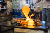 Video: Bữa ăn đắt bậc nhất thế giới, đưa khách đi xuyên thế giới ảo