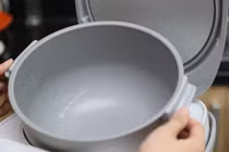 6 sai lầm tai hại nhà nào cũng mắc khi sử dụng nồi cơm điện