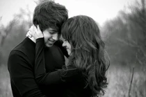 Đêm tân hôn vừa tắt điện chồng đã sung sướng hét lên