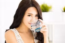 Video: 6 thói quen giúp tỉnh táo không cần caffeine