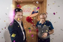 HLV Park Hang Seo và vợ chuyển về nhà mới