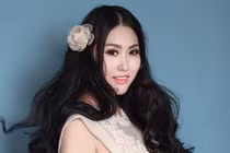 Phi Thanh Vân gây sốc khi khoe trọn vòng 1 "ngộp thở"