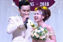 Video: Ca khúc nào đang được hát nhiều nhất ở các đám cưới Việt Nam?