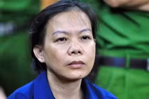 Người phụ nữ chưa đầy 40 kg nghẹn ngào tự bào chữa