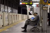 Cả nước Nhật ám ảnh sau cái chết của chàng trai 27 tuổi