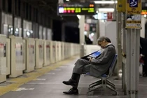 Cả nước Nhật ám ảnh sau cái chết của chàng trai 27 tuổi