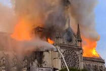 Đại gia Pháp góp số tiền khổng lồ tái thiết Nhà thờ Đức Bà
