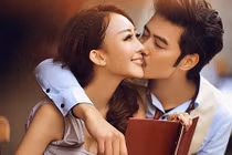 Đàn ông làm vợ khóc trong những thời điểm này không đáng một xu