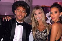 Sinh nhật lần 26 của Neymar xa hoa như bữa tiệc hoàng gia