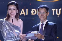 Đỗ Mỹ Linh mắc lỗi trên sóng truyền hình khiến Hà Anh Tuấn phải "khó xử"