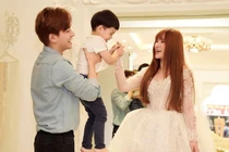 Bảo mẫu của con trai Thu Thủy lên tiếng về Kin Nguyễn: Ba dượng mà!