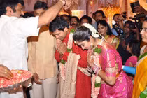 Bị kiện vì nợ tiền mua đồ tổ chức đám cưới cho con